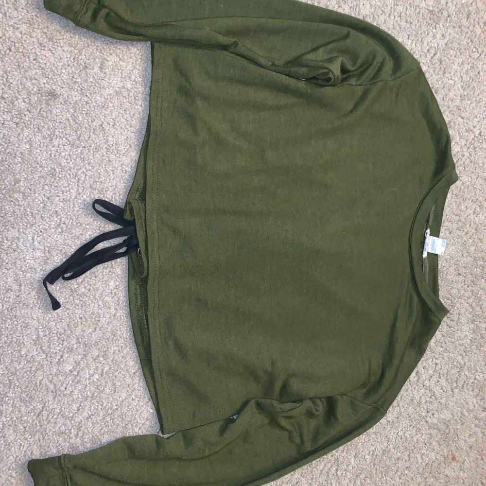 Pullover sweater